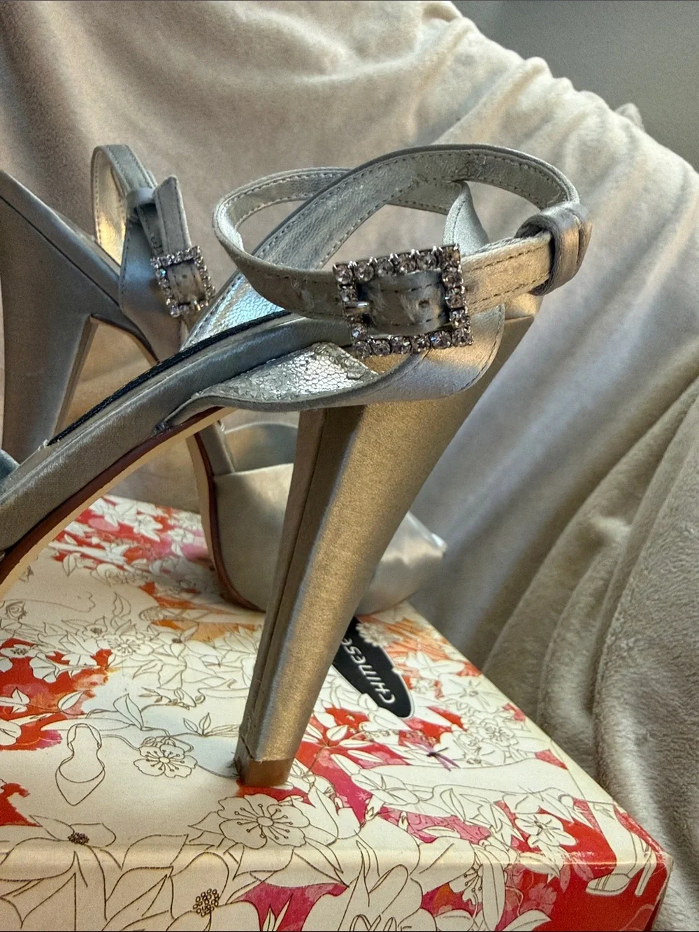 Chinese Laundry Silver Satin Knotted Platform Heels